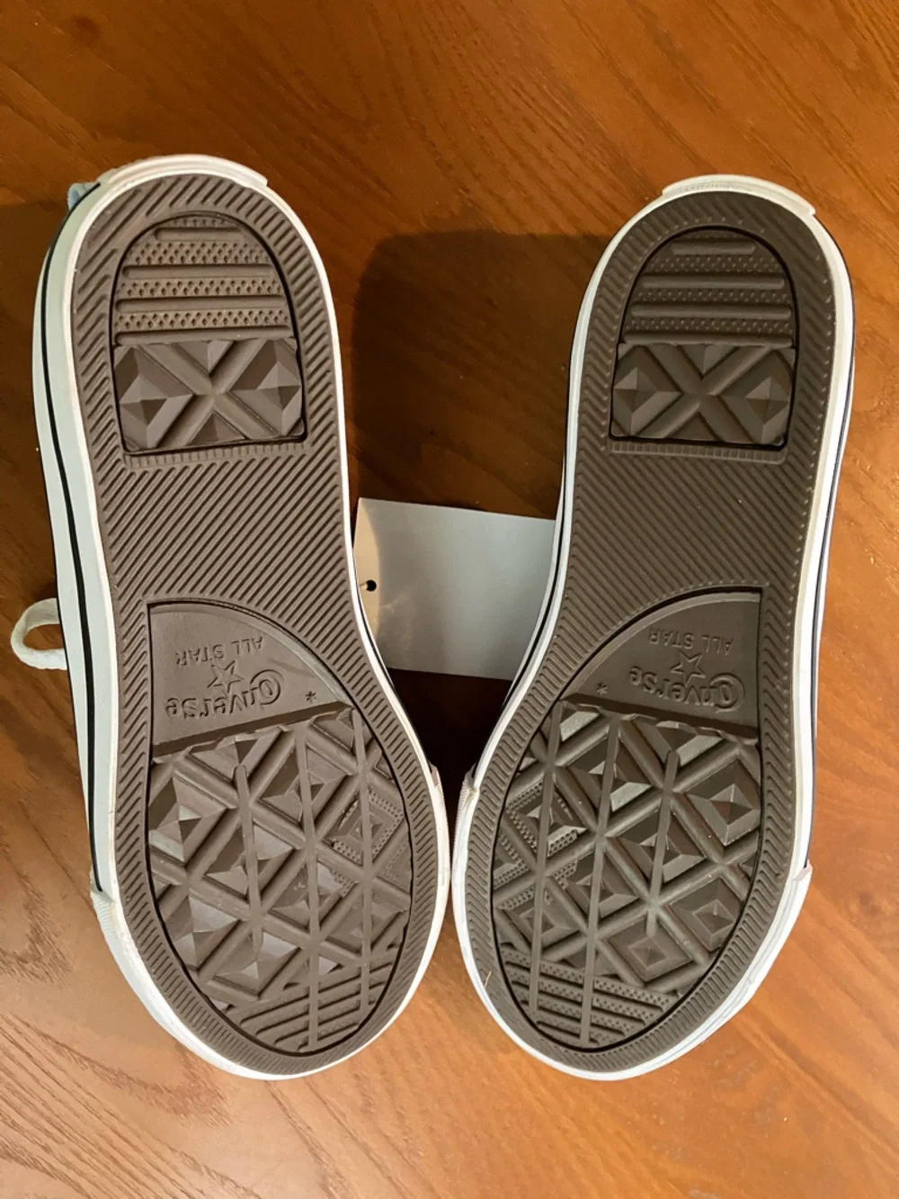 Converse Kids Chuck Taylor Allstar Madison Low Tops Size 3 NEW